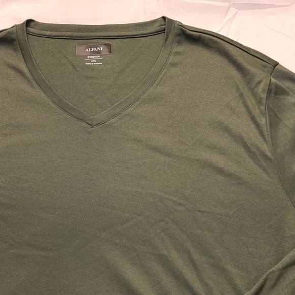 Alfani stretch long-sleeve V-neck tee - Picture 4 of 16